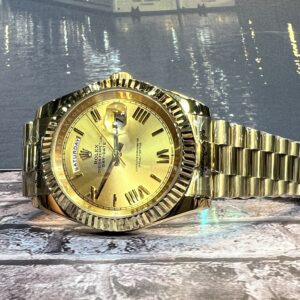 Rolex Day-Date dourado