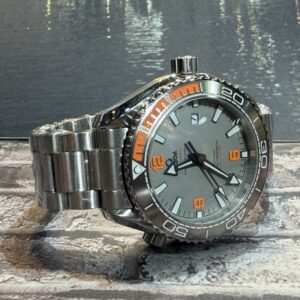 Omega seamaster cinza