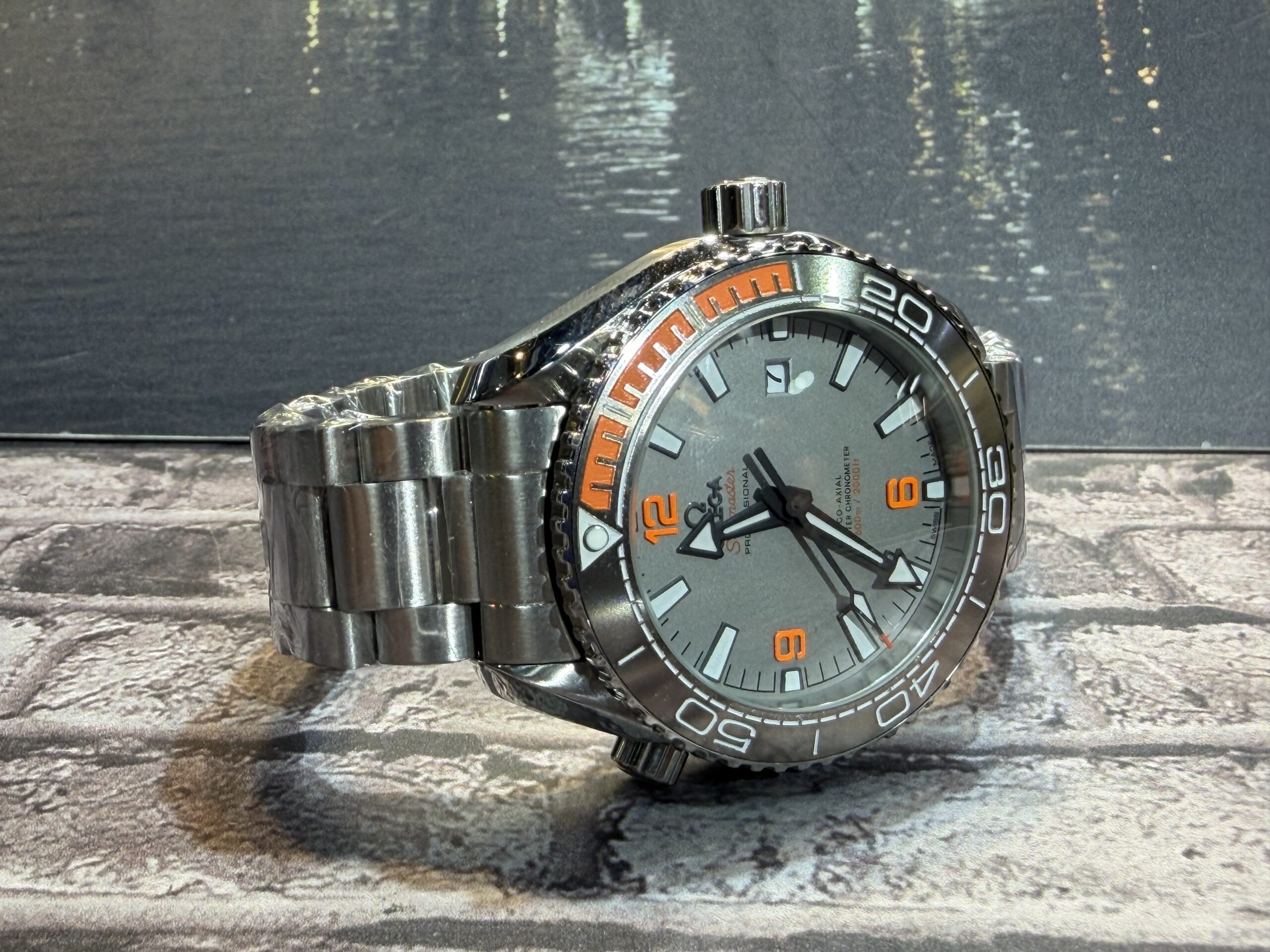 Omega seamaster cinza
